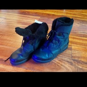 Black Totes Winter boots faux lining waterproof 8